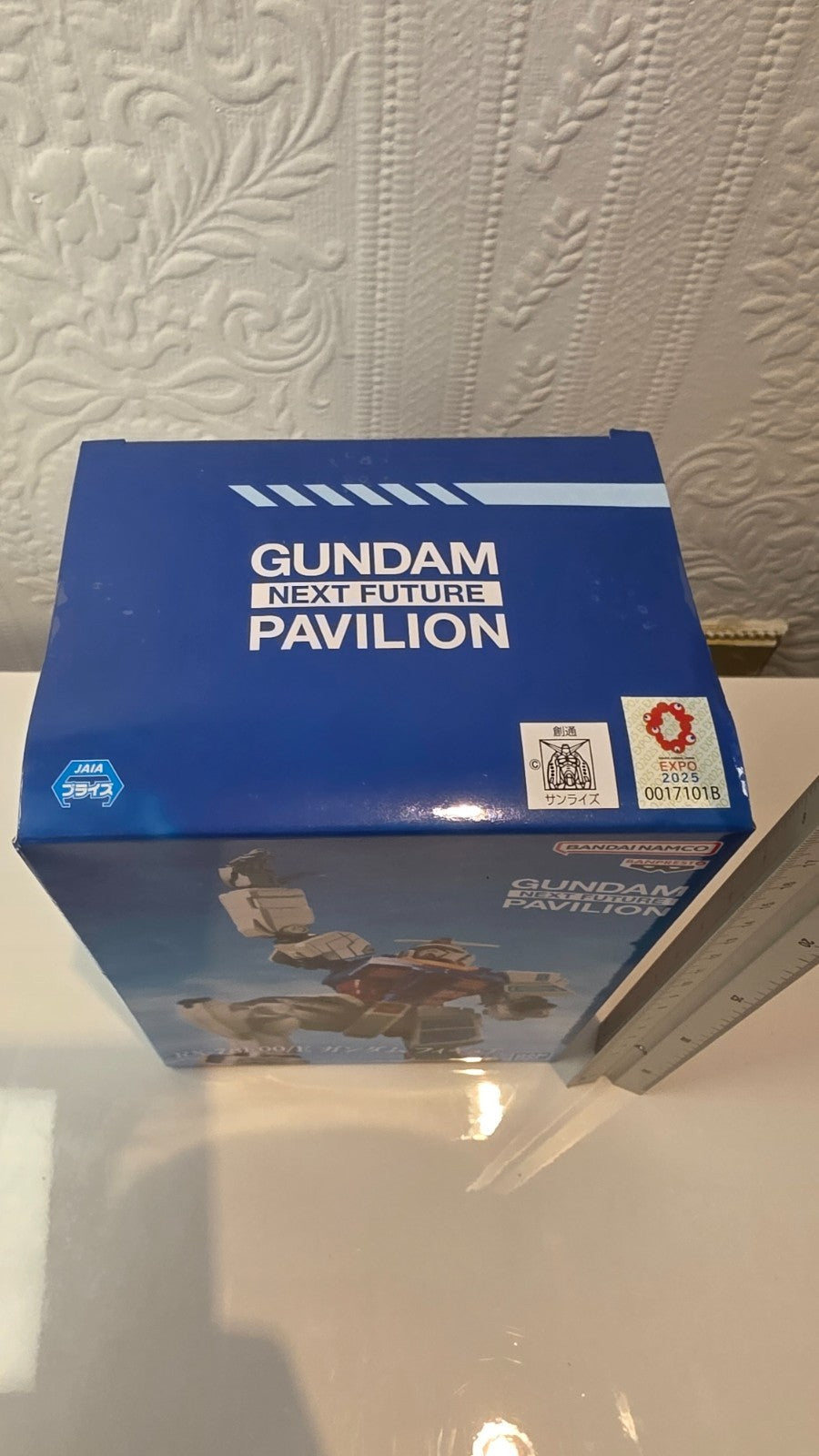 RX-78F00/E Gundam Next Future Pavilion Banpresto Anime Figure