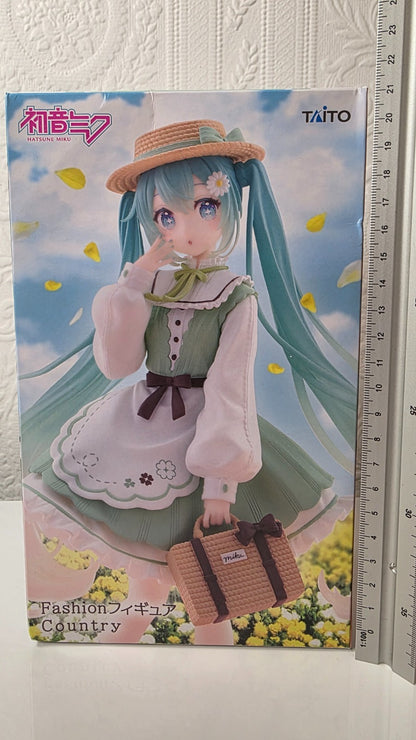 Hatsune Miku Fashion Country Taito Vocaloid Figure Sealed