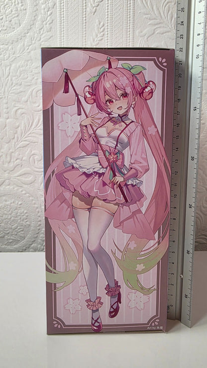 Sakura Miku AMP+ Sakura Dress Taito Artist Masterpiece + Hatsune Miku Figure