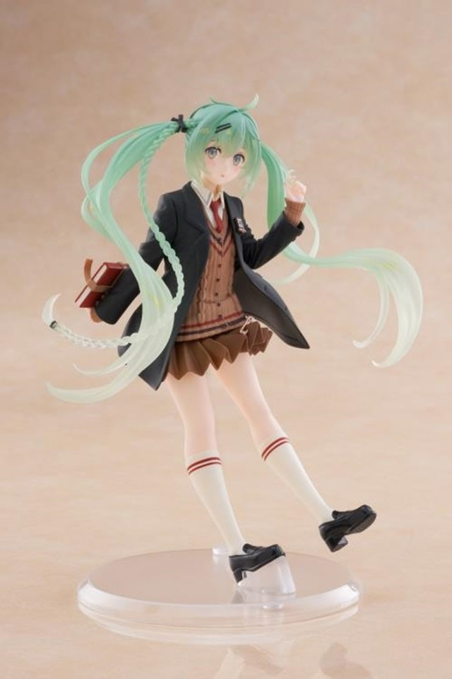 Hatsune Miku Fashion Series Preppy Taito Vocaloid Figure