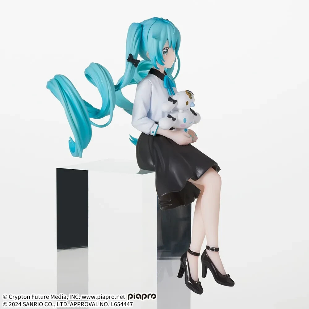 Hatsune Miku x Cinnamoroll Osumashi Ver SEGA Noodle Stopper Vocaloid Figure Seal