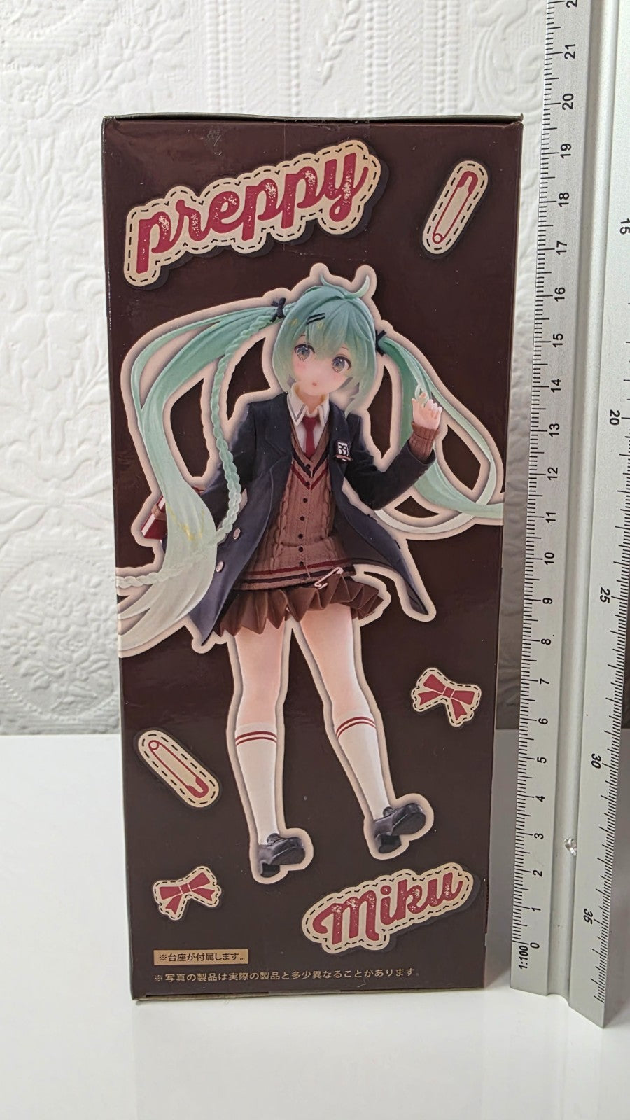 Hatsune Miku Fashion Series Preppy Taito Vocaloid Figure