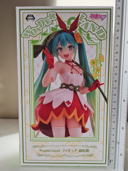 Hatsune Miku Wonderland Thumbelina Taito Vocaloid Figure