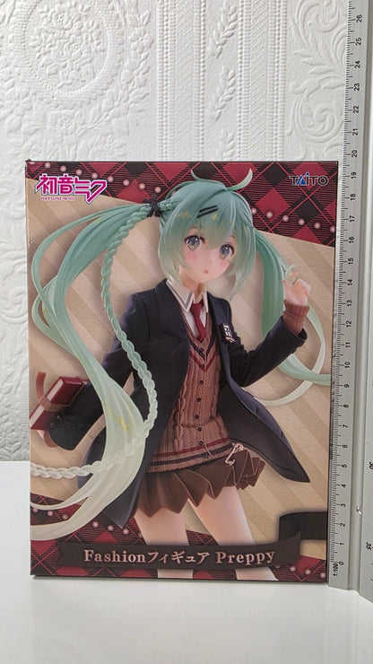 Hatsune Miku Fashion Series Preppy Taito Vocaloid Figure