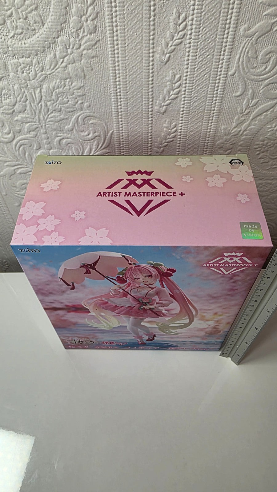 Sakura Miku AMP+ Sakura Dress Taito Artist Masterpiece + Hatsune Miku Figure