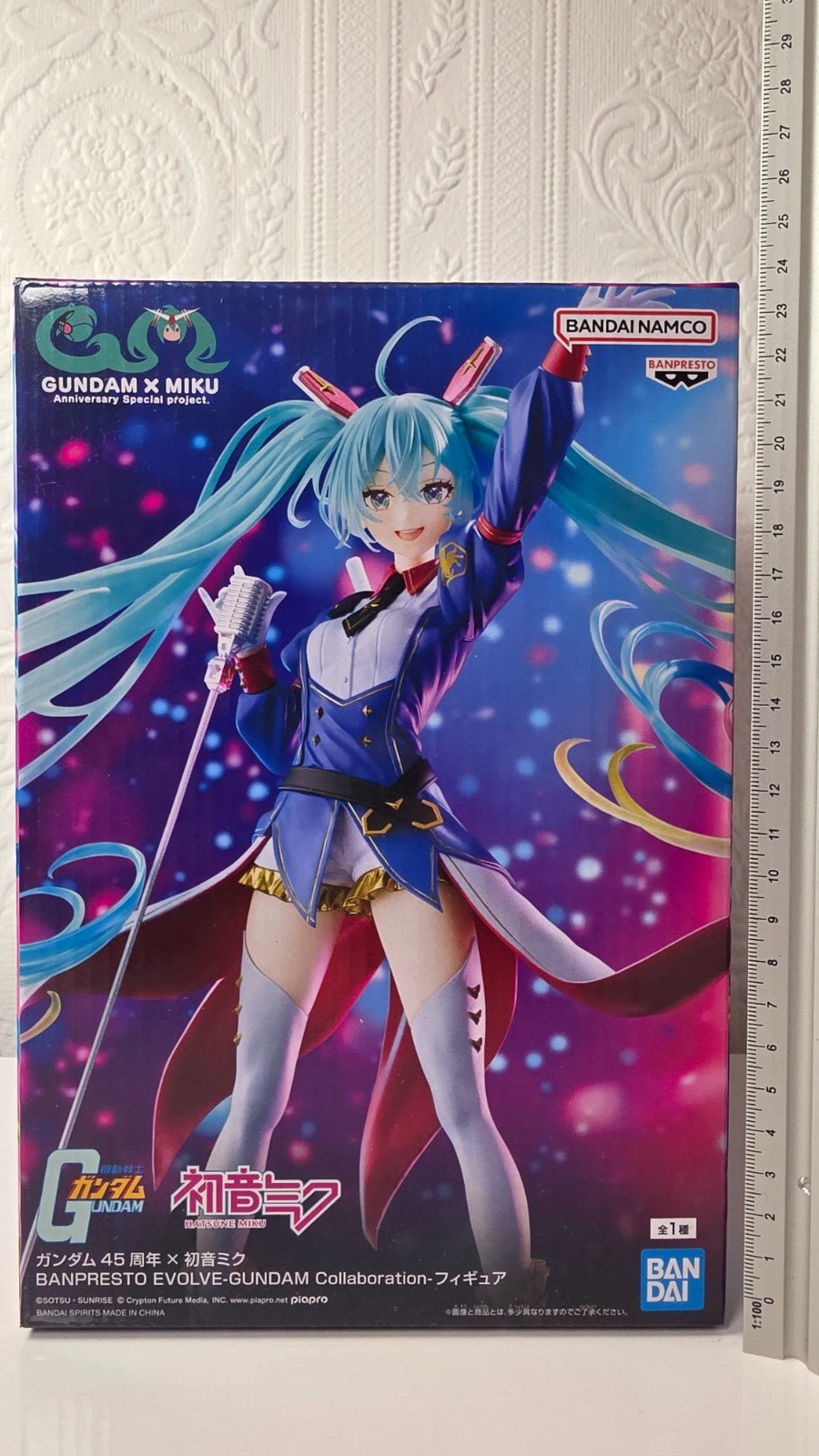 Hatsune Miku Evolve x Gundam 45th Anniversary Banpresto Vocaloid Figure Sealed