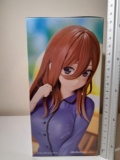 Miku Nakano Relax Time Nakano Ver Quintessential Quintuplets Banpresto Figure